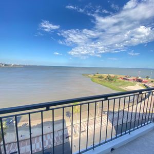 Hermoso Apartamento En Alquiler 3 Dorm Frente Al Mar En Pocitos