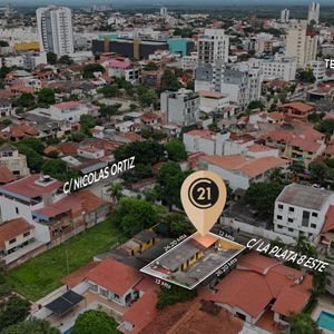 Terreno En Venta. Calle 8 La Plata A Pasos De Plaza Italia.