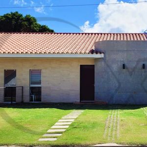 Casa En Anticretico De 3 Dormitorios – Zona Norte | 77343558