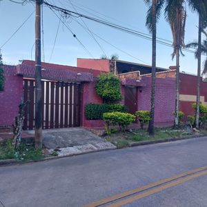 Casa En Venta Zona Este, Barrio Estacion Argentina