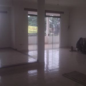 *inmobiliaria Tico Ortiz Da Departamento De 2 Plantas En Alquiler!!*

*a Esstren