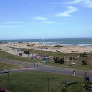 Apartamento De 3 Dormitorios En Venta En Torre Imperiale, Punta Del Este , Playa Brava