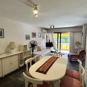 Apartamento 1 Dormitorio Y Medio En Plaza Mexico