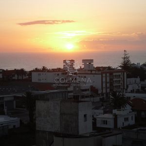 Apartamento En Península 2 Dormitorios Con Garage