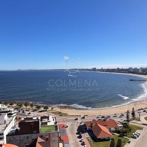 Apto Con Excelente Vista A Playa Mansa Y Brava. Consulte!!!!!!