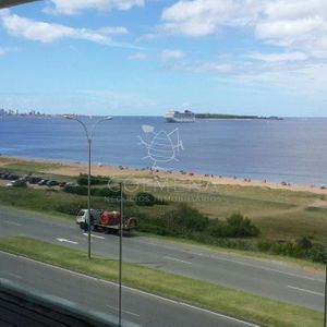 Apartamento En Mansa, 3 Dormitorios *