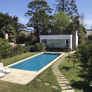 Casa En Mansa 4 Dormitorios Con Piscina Y Barbacoa
