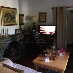 Muy Linda Casa Con Espectacular Terreno De 6000 Mts2 Parquizados!
