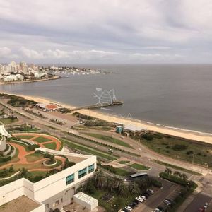 Apartamento Con Excelente Vista A La Mansa.