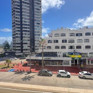 Apartamento En Peninsula A Pasos De La Playa Mansa Y Brava.