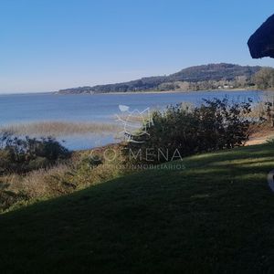 Directamente Sobre La Laguna Del Sauce