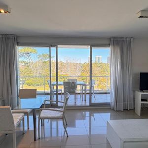 Encantador Departamento De 2 Dormitorios + 2 Dormitorios Extra