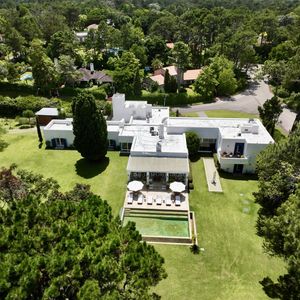 Alquiler Fin De Año, Golf, Punta Del Este, 7 Dormitorios.