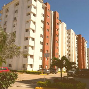 Dpto De 3 Dorm. Sobre Doble Via A La Guardia