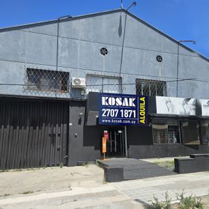 Gran Local Comercial En Pocitos - Zona Wtc