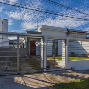 Venta Hermosa Casa 3 Dorm, 2 Baños, Parrillero Y Cochera.
