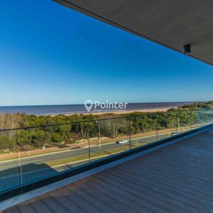 Apartamento De 3 Dormitorios En Barra De Carrasco