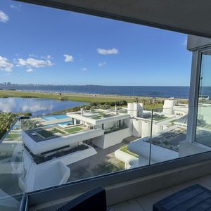 Apartamento 3 Dormitorios Playa Mansa - Poseidon Laguna