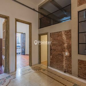 Venta Apartamento En Ciudad Vieja , 4 Habitaciones 3 Baños Y Gran Potencial