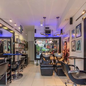 Venta De Llave De Peluqueria Pronta Para Operar En Zona Premium De Punta Carretas