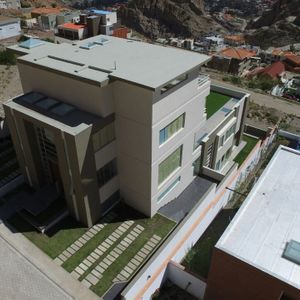 Elegante Y Soleada Casa Con La Mejor Vista 