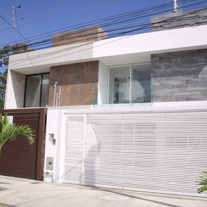 Casa De Lujo A Estrenar