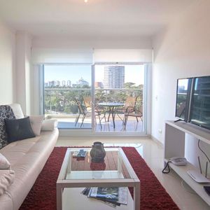 Apartamento De 2 Dormitorios En Venta Miami Boulevard, Punta Del Este