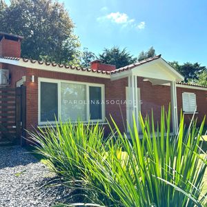 Hermosa Casa De 2 Dormitorios En Venta. San Rafael, Punta Del Este