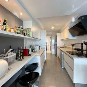 Departamento En Venta De 3 Dormitorios En Edificio Miami Boulevard, Punta Del Este