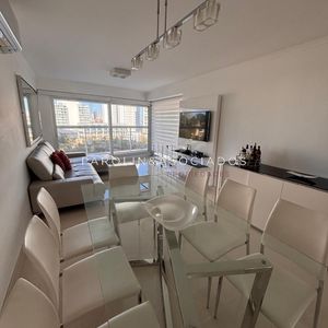 Apartamento De 2 Dormitorios En Miami Boulevard, Punta Del Este.