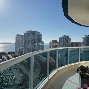 Apartamento En Venta De 3 Dormitorios Mas Dependencia De Servicio En Casino Tower, Punta Del Este
