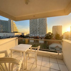 Departamento En Venta De 2 Dormitorios, Playa Mansa Punta Del Este