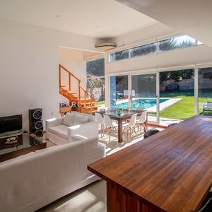 Venta Casa Punta Del Este Tres Dormitorios Piscina Nueva! Zona Marly!