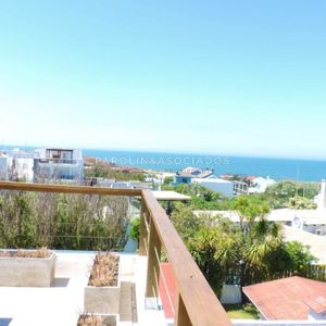 Departamento En Venta De 4 Dormitorios En Manantiales