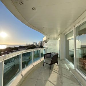 Departamento En Venta De 3 Dormitorios En Millenium Tower, Playa Mansa Punta Del Este