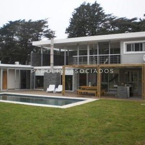 Casa De 4 Dormitorios, La Alborada, Punta Del Este