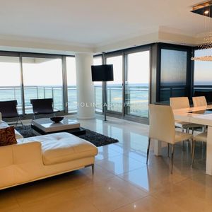 Apartamento De 4 Dormitorios En Venta En Torre Imperiale, Punta Del Este.