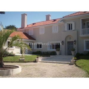 Hermosa Casa En Venta De 5 Dormitorios En Golf, Punta Del Este.
