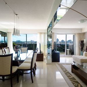 Apartamento En Venta De 3 Dormitorios En Península De Punta Del Este.