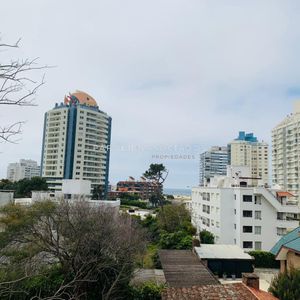 Venta De Apartamento En Inmejorable Zona En Punta Del Este.