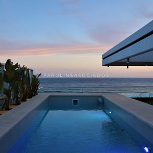 Apartamento En Venta De 4 Dormitorios En Tiburón Terrazas Océano, Punta Del Este.