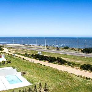 Pent-house En Venta En Tiburón Terrazas, Punta Del Este.