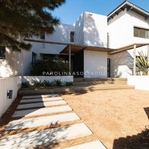 Casa En Venta De 3 Dormitorios En Pinar Del Faro, Punta Del Este
