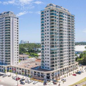 Apartamento En Venta En Place Lafayatee II, Punta Del Este.