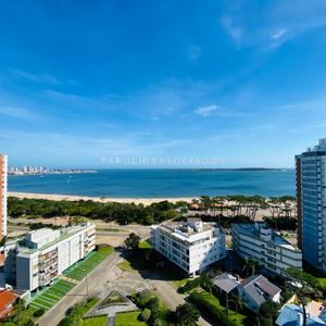 Apartamento De 4 Dormitorios En Venta En Sea Forest Tower, Punta Del Este.