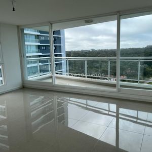 Apartamento En Venta De 1 Dormitorio En Torre One, Punta Del Este