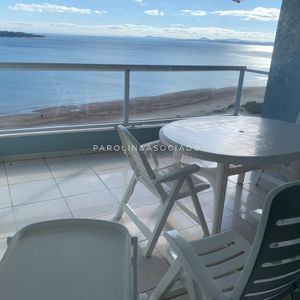 Apartamento En Venta En Beverly Tower, Punta Del Este.