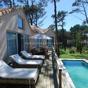 Casa En Venta De 4 Dormitorios En Laguna Blanca