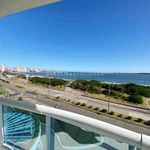 Apartamento En Venta De 3 Dormitorios En Millenium Tower, Punta Del Este.