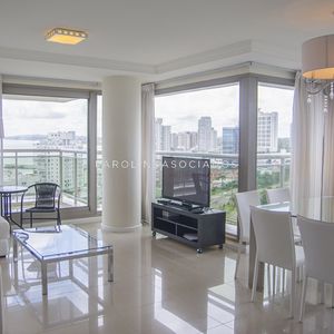 Apartamento De 2 Dormitorios A Pasos Del Mar En Torre Imperiale, Punta Del Este.